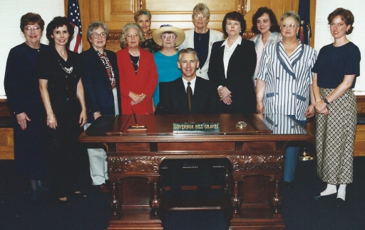 028 - shirley visits kansas governor bill graves